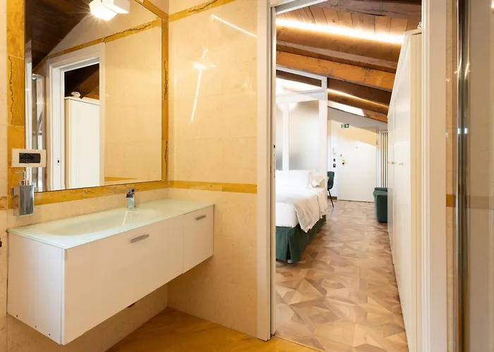 Bolognaroomscom - Bottrigari