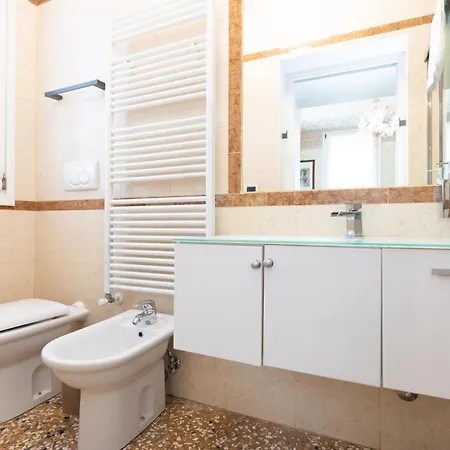 アパート Bolognaroomscom - Bottrigari ボローニャ