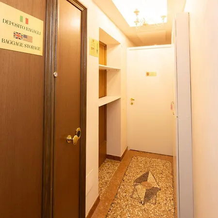 Bolognaroomscom - Bottrigari * ボローニャ