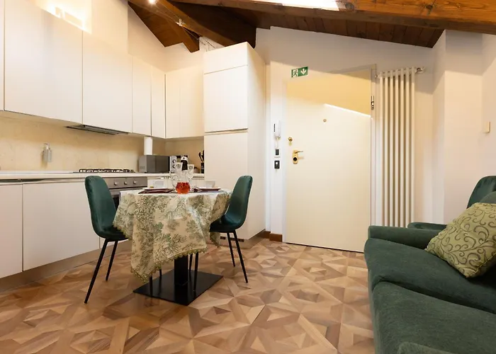 Bolognaroomscom - Bottrigari *