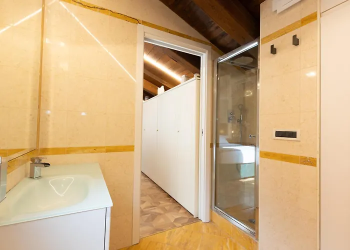 Bolognaroomscom - Bottrigari Bolonia