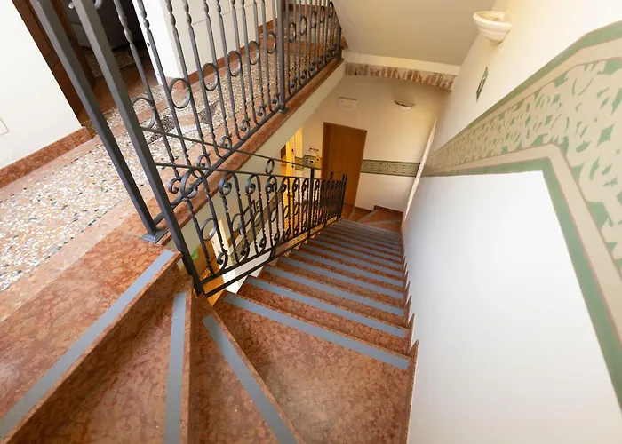 Bolognaroomscom - Bottrigari *