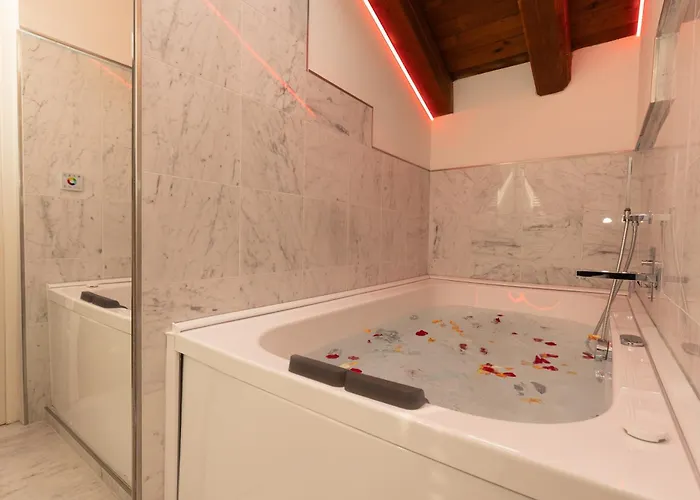 Bolognaroomscom - Bottrigari Apartment Bologna
