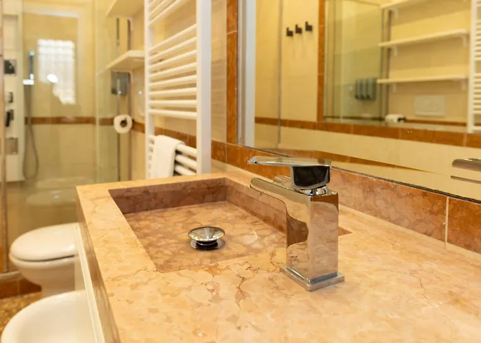 Bolognaroomscom - Bottrigari *